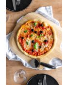 Coupe-pizza avec manche en nylon noir - 28.1x10x2.2 cm