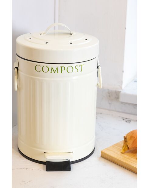 Contenedor de abono con pedal - 21,5 x 17,5 x 27 cm