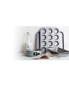 Teglia antiaderente con dodici fori grigia - 35,5x27,4x 3 cm