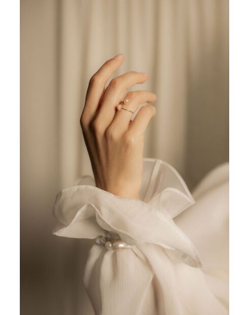 Anello December placcato in oro doppio con perla coltivata bianca