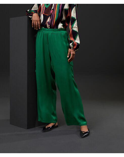 Pantalon cargo en satin Amara vert
