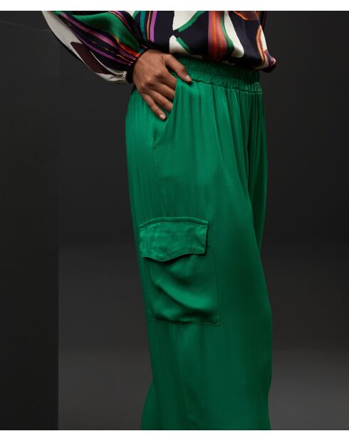 Pantalon cargo en satin Amara vert