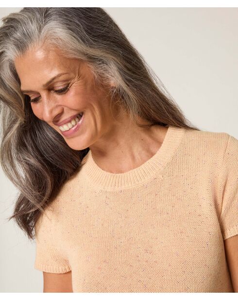 Hasna - Geribbelde trui met korte mouwen in zandgeel