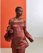 Braunes Top mit U-Boot-Ausschnitt