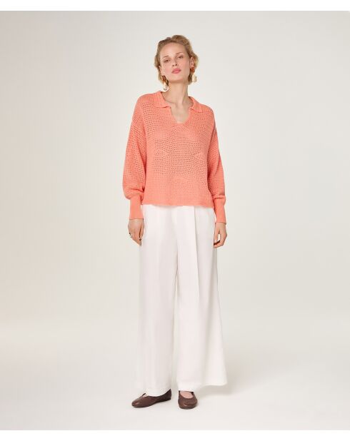 Maglione traforato Nia rosa salmone con collo a polo