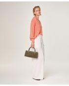 Lachsrosa Rollkragenpullover mit Lochmuster