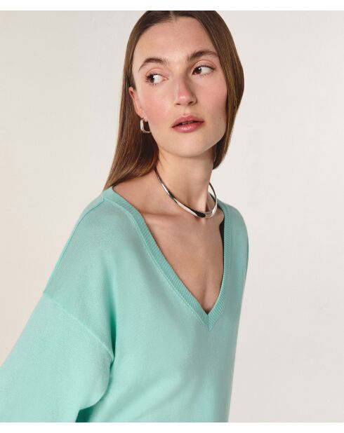 Mei watergroene wollen trui met korte mouwen en V-hals