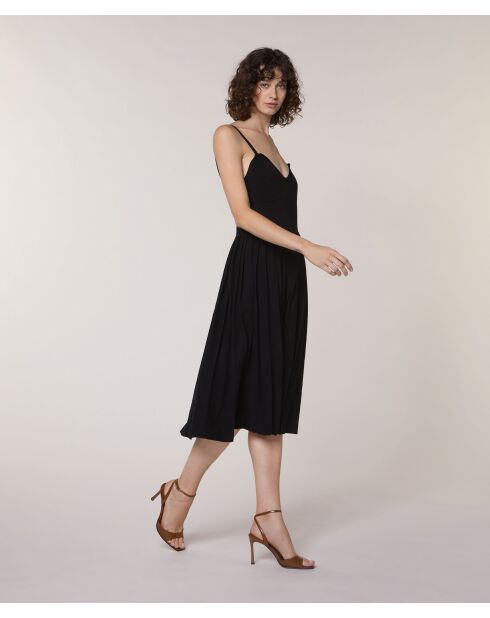 Robe Carmen noire