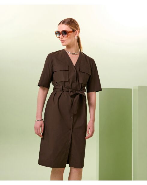 Dunkelbraunes gerades Nuru-Kleid aus Baumwolle