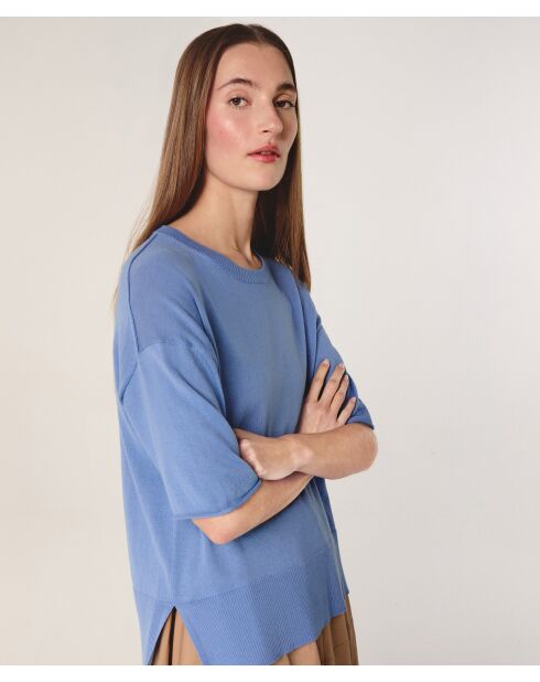 Oceaanblauwe trui van Sakura-wol met korte mouwen en ronde hals