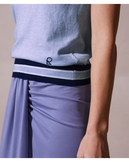 Himmelblaues, ärmelloses T-Shirt Souad aus Baumwolle mit V-Ausschnitt