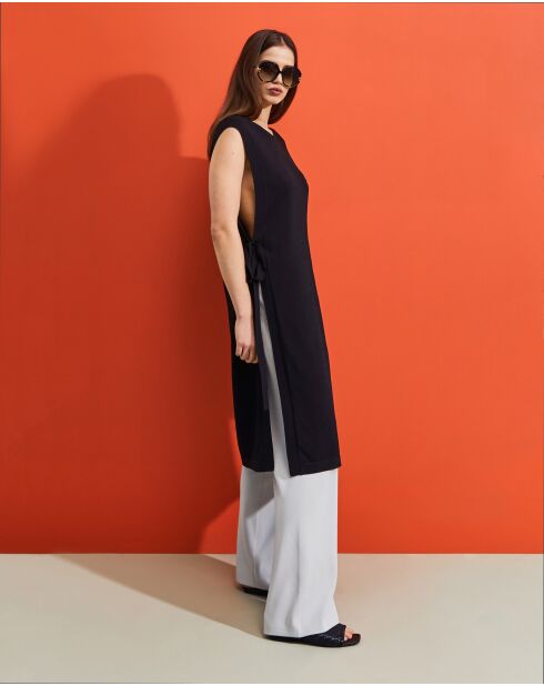 Kenza schwarzes Schürzenkleid