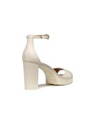 Walk Pleasure 85S leren sandalen in gebroken wit