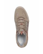 Sneakers van Ellero en zand