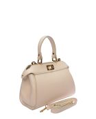 SS26 RM 146 beige Lederhandtasche - 19x20,5x8 cm