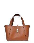 SS26 IR 121 Handtasche aus cognacfarbenem Leder - 20x30x12 cm
