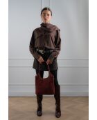 Dane bordeauxrode suède schoudertas - 27 x 17 x 7 cm