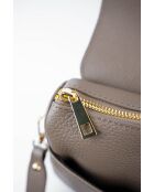 Schultertasche Jazz aus Leder in Taupe — 27 x 18 x 9 cm