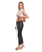 SS26 IR 183T Schultertasche aus cognacfarbenem Leder - 17x25x5 cm