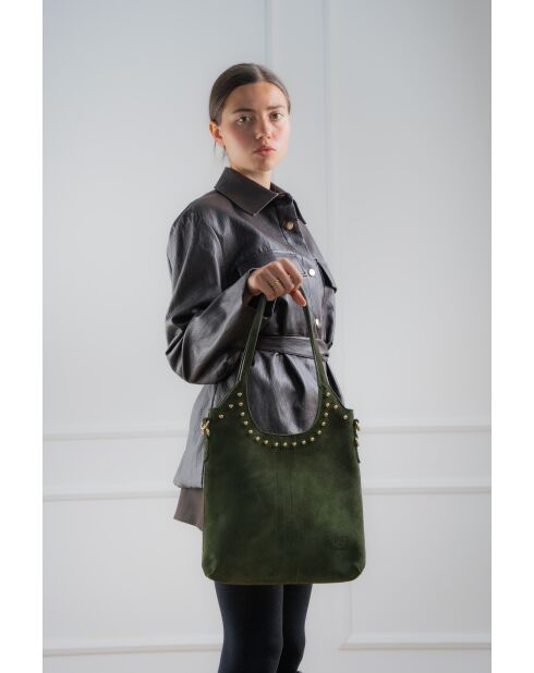 Dane grüne Schultertasche aus Veloursleder, 27 x 17 x 7 cm