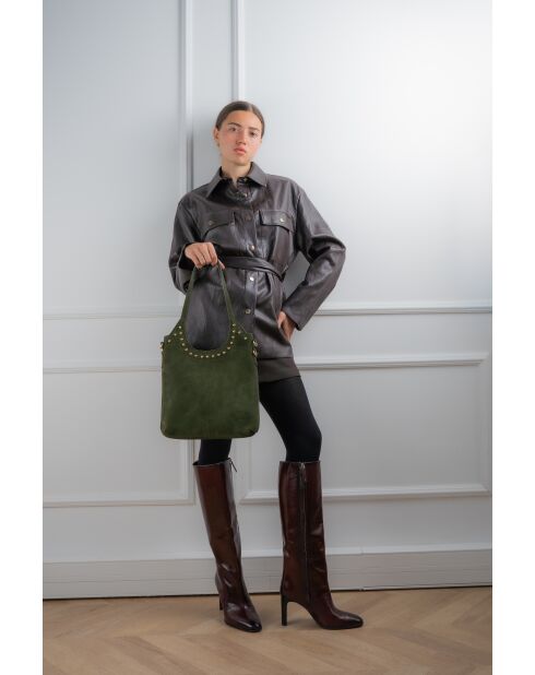 Dane grüne Schultertasche aus Veloursleder, 27 x 17 x 7 cm