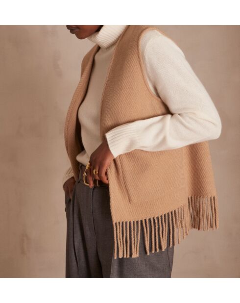 Leichte camelfarbene Weste mit Fransen von Billy Gi