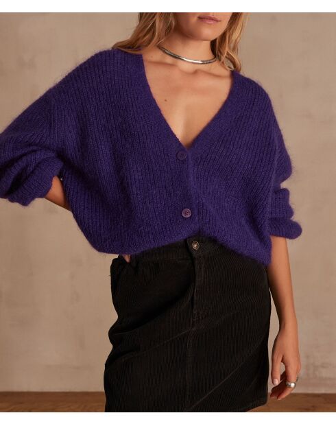 Violette Chelton-Strickjacke