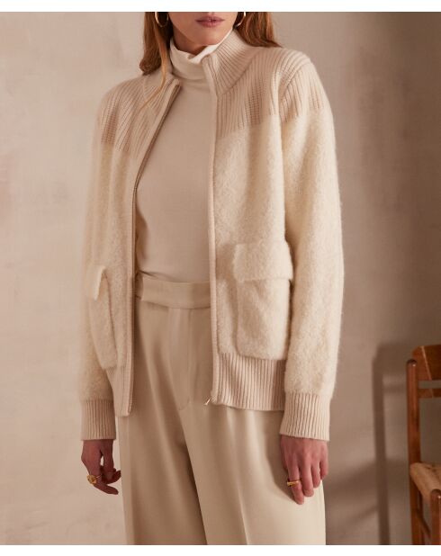 Claudio cremefarbene Strickjacke