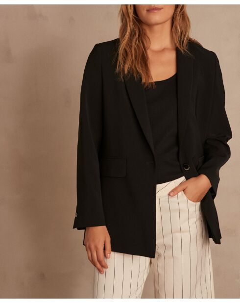 Nelia B Lichtzwart colbert