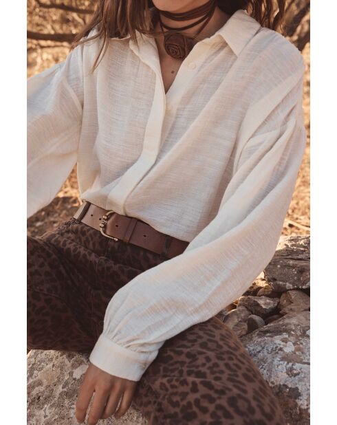 Blusa bordada color crema Persee Ch