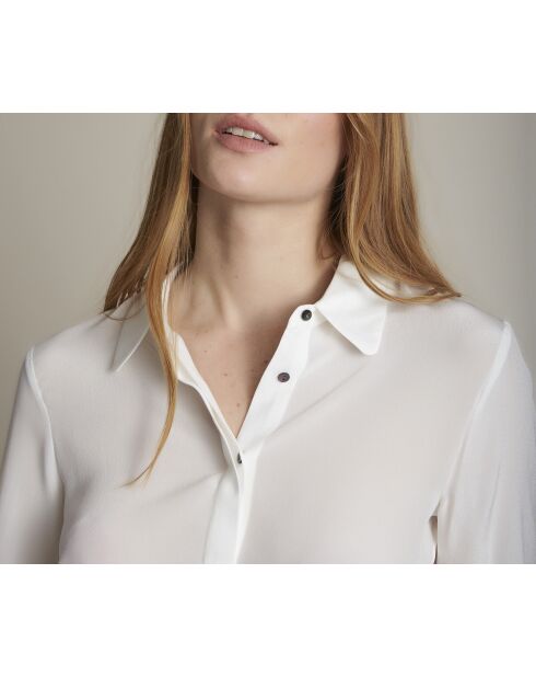 Blusa de seda color crudo Maelle CH