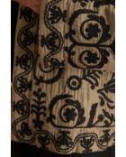 Natalya B jack met geborduurde bladeren