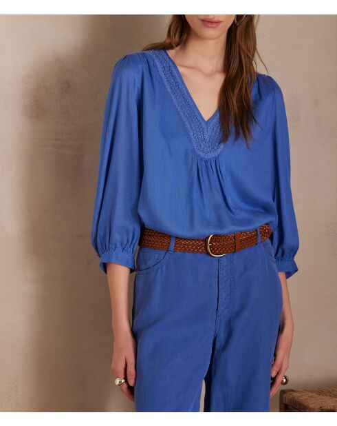 Taylor Bl Bluse mit hellindigofarbener Stickerei