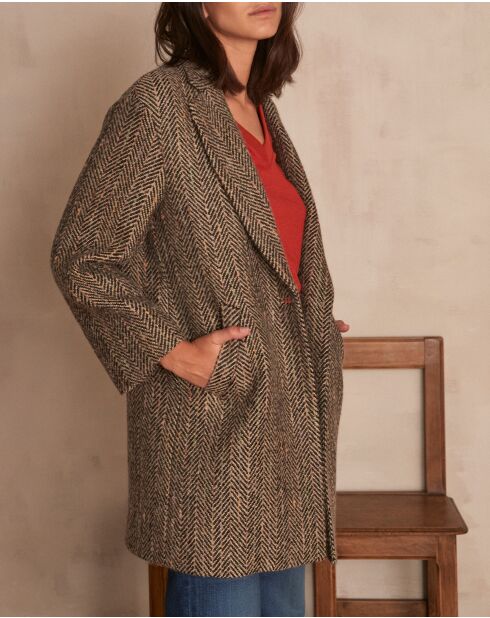 Faith M Fantasy Beiger Mantel