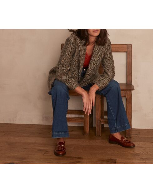 Faith M Fantasy Beiger Mantel