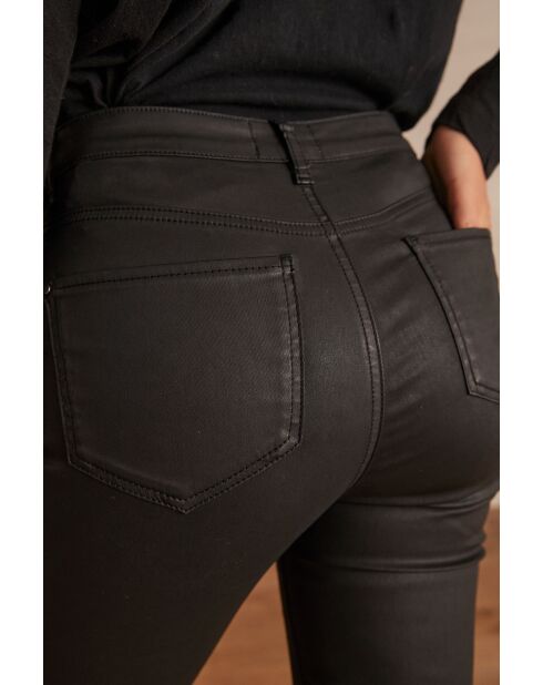 Suzy Coated zwarte broek