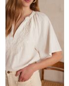 Bl Poker Bl crèmekleurige blouse met borduursel