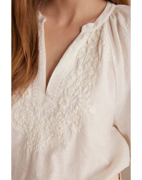 Bl Poker Bl crèmekleurige blouse met borduursel