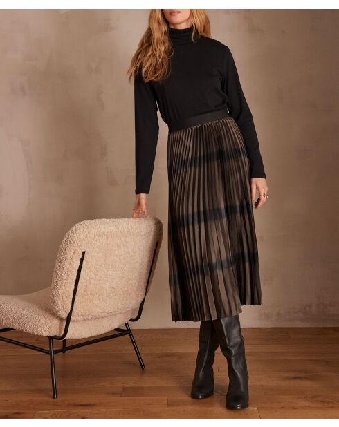 Barbara J dunkelbrauner Faltenrock