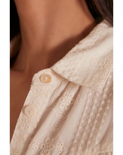 Cremefarbene Bluse mit Perlenstickerei