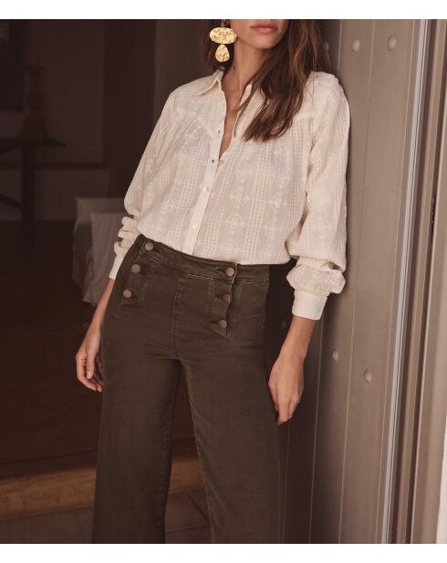 Cremefarbene Bluse mit Perlenstickerei