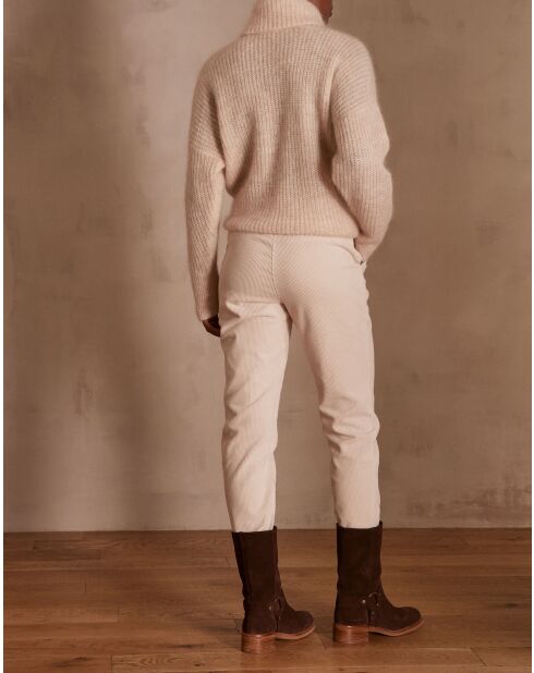 Sabil P Hose aus natürlichem Samt