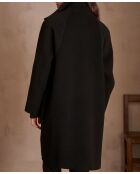 Alpha M schwarzer Mantel