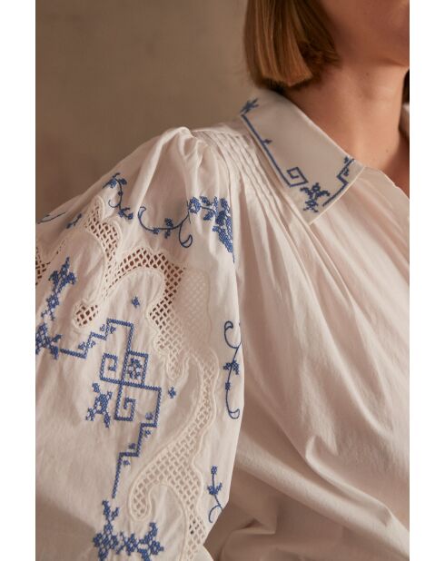 Clementine Bl ecrufarbene Stickbluse