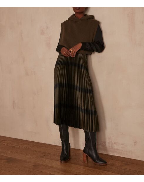 Barbara J Faltenrock mit Blättern