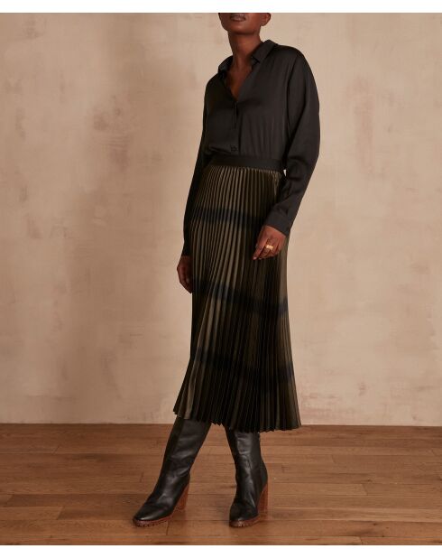 Barbara J Faltenrock mit Blättern