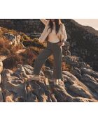 Paddy P Hose aus mandelfarbenem Samt