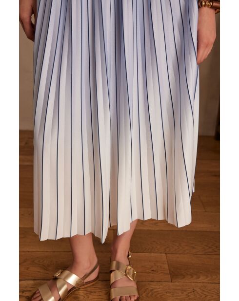 Darcy J himmelblauer Faltenrock