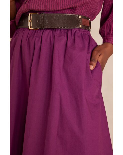 Dunkelfuchsiafarbener J-Braunrock