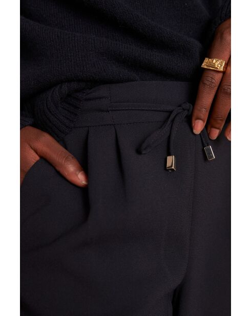 Flynn P Crepe marineblauwe broek